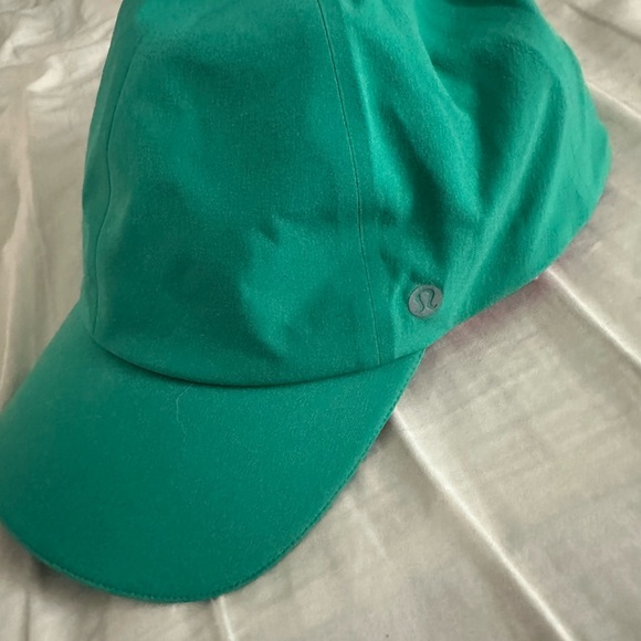 lululemon athletica Green Hat - Picture 1 of 3
